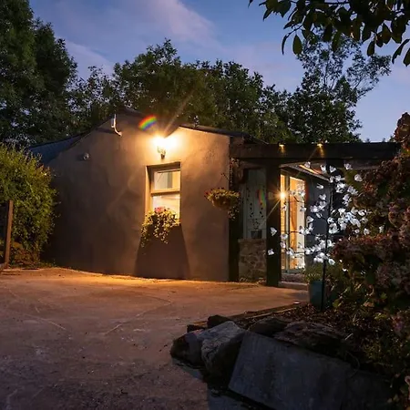 The Rose Apartment *